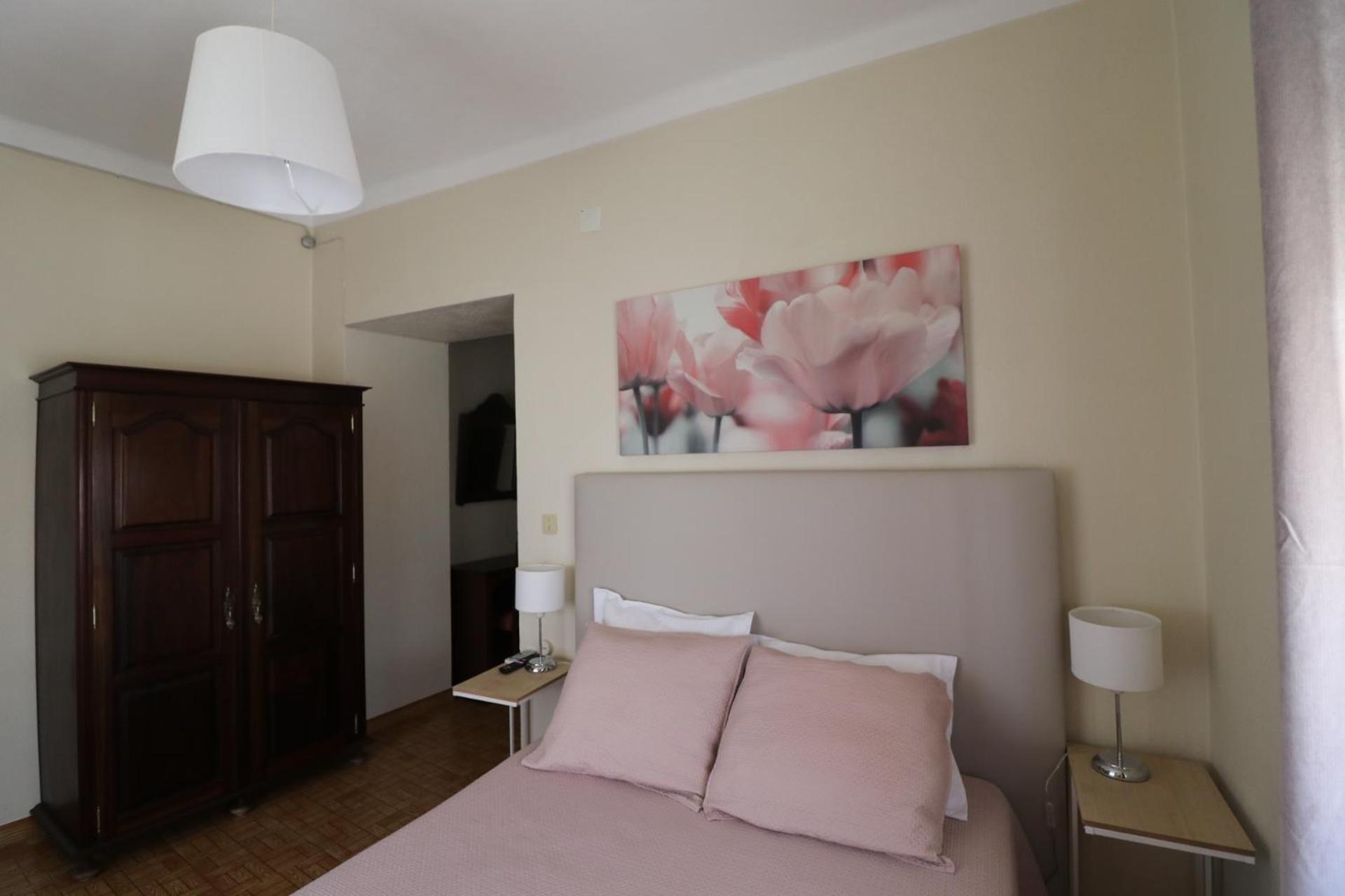 Residencial Miguel Jose Hotel Estremoz Exterior photo